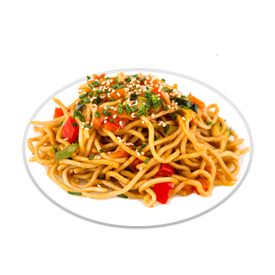 Yakisoba frito con pollo y verduras